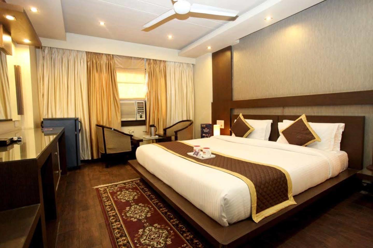 Hotel Aashish Jaipur Extérieur photo